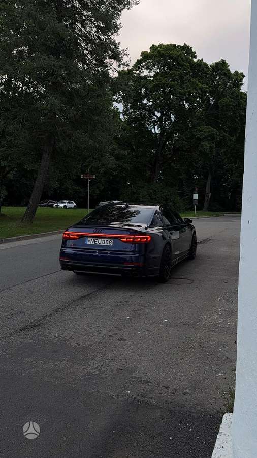 Audi A8, 4.0 l., Седан