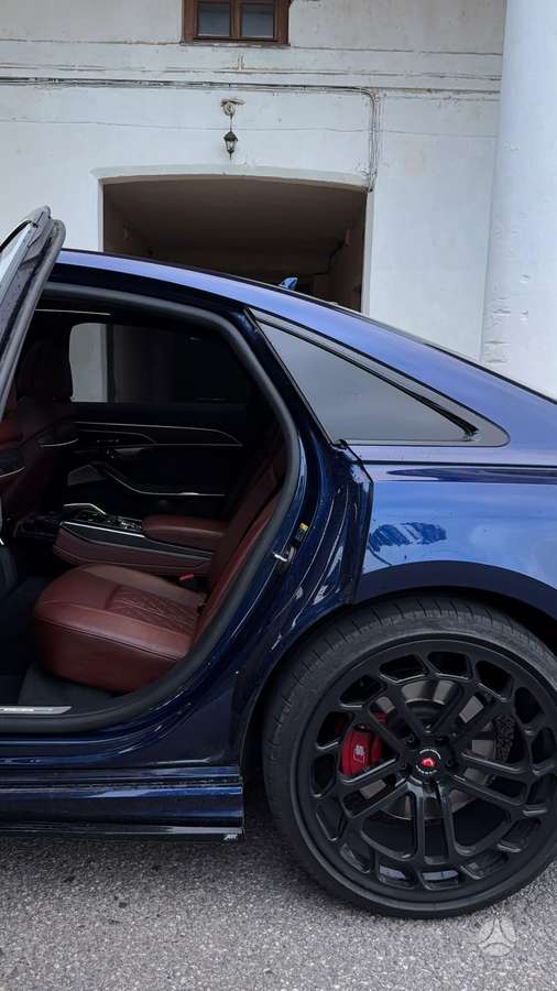Audi A8, 4.0 l., Седан