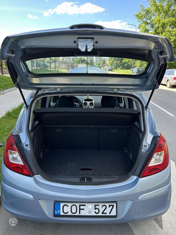 Opel Corsa, 1.3 l., Хэтчбек