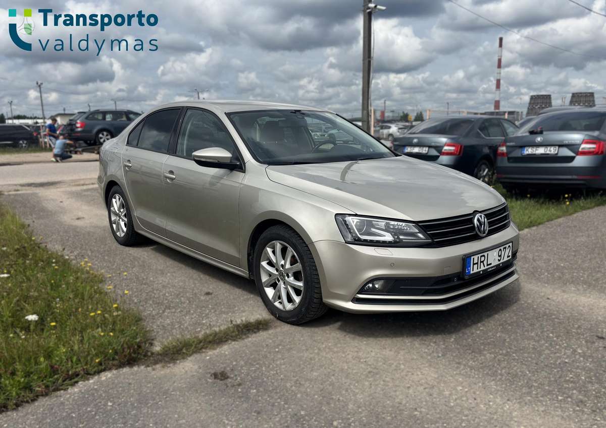 Volkswagen Jetta - 3