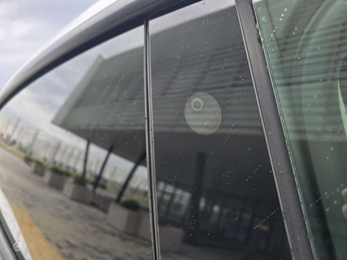 Tesla Model Y, 82 kWh, off-road / crossover
