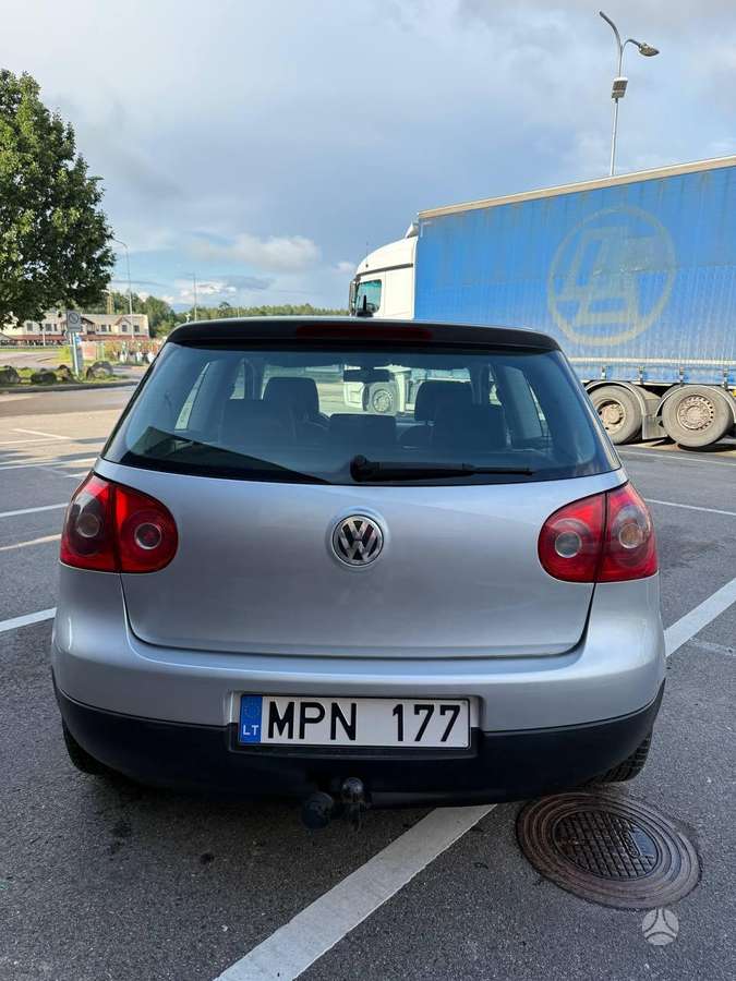 Volkswagen Golf - 3