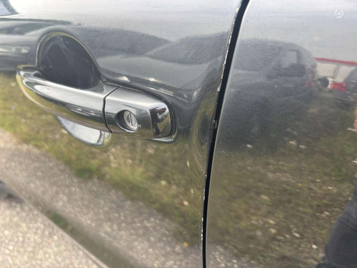 Suzuki Vitara, 1.6 l., off-road / crossover