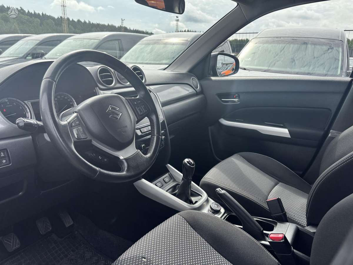 Suzuki Vitara - 6