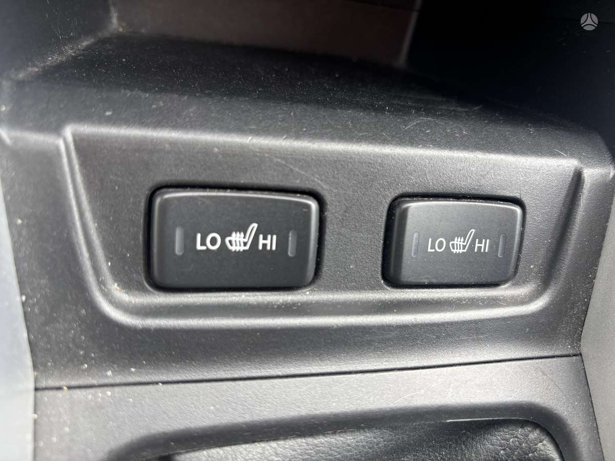 Suzuki Vitara, 1.6 l., off-road / crossover