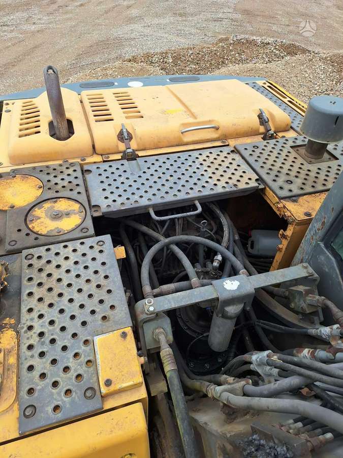 Volvo EC210CL, экскаваторы