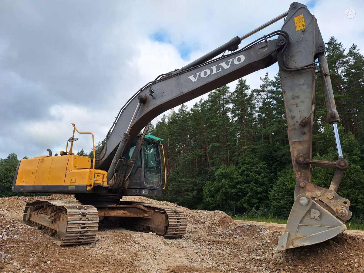 Volvo EC210CL, excavator
