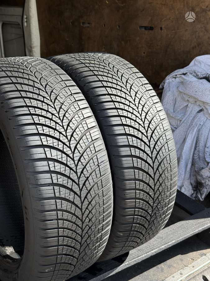 Goodyear Vector 4seasons, всесезонные 215/45 R17