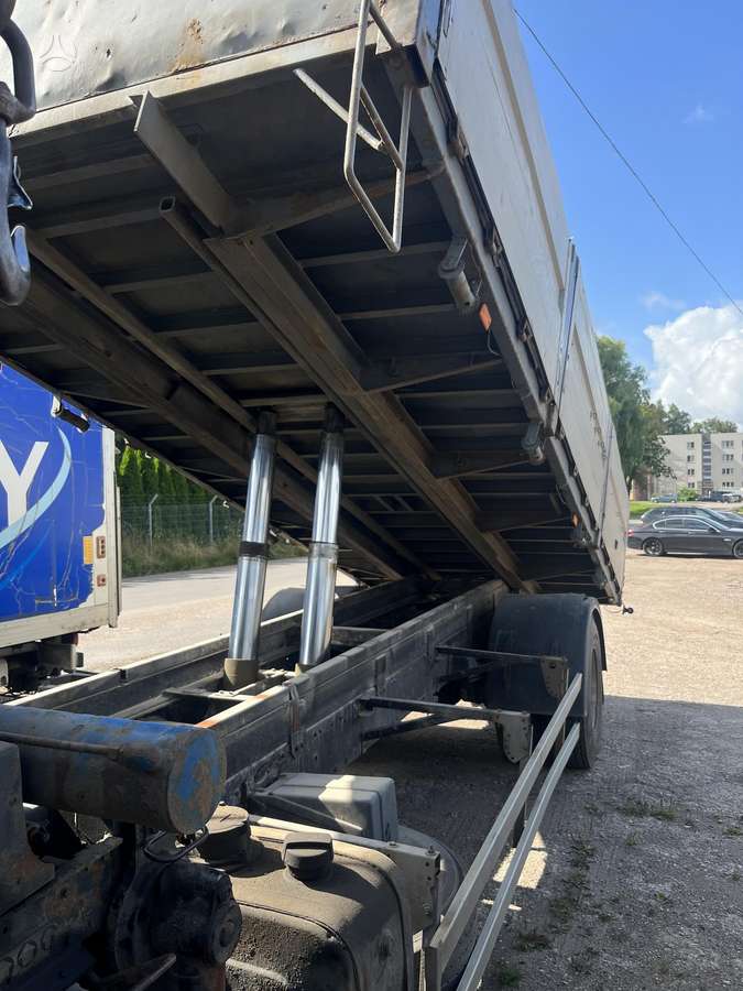 Iveco ML180E28, dumpers with crane