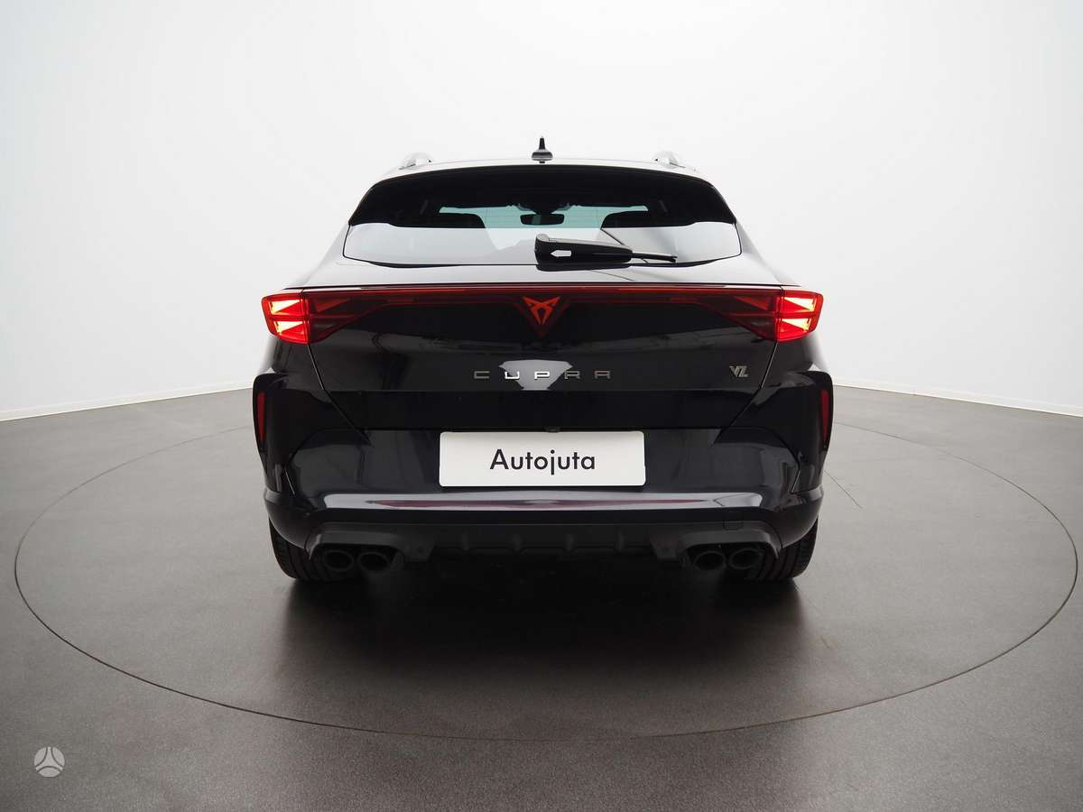 Cupra Formentor, 2.0 l., off-road / crossover