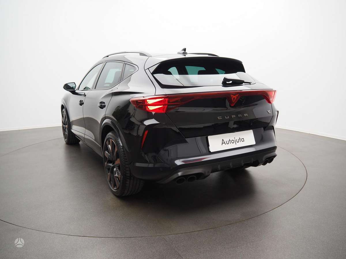 Cupra Formentor, 2.0 l., off-road / crossover