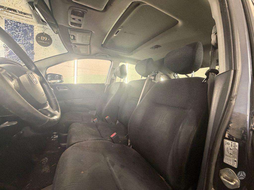 Honda FR-V