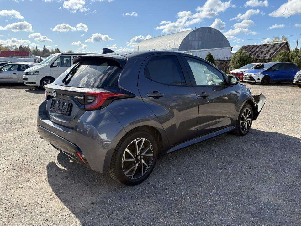 Toyota Yaris - 4