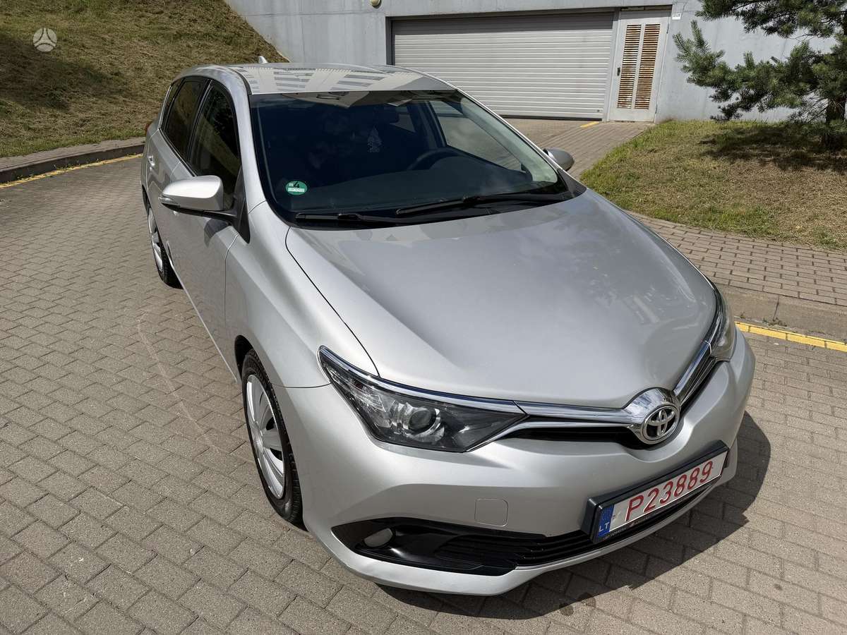 Toyota Auris, 1.6 l., hatchback
