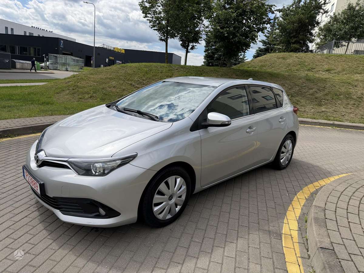 Toyota Auris, 1.6 l., hatchback