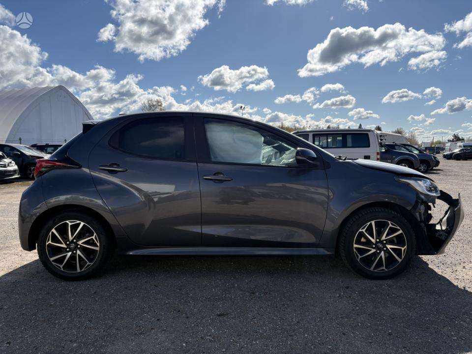 Toyota Yaris - 7