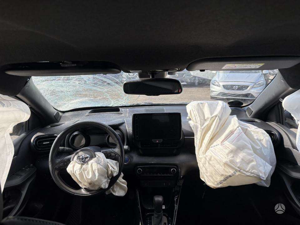 Toyota Yaris - 11