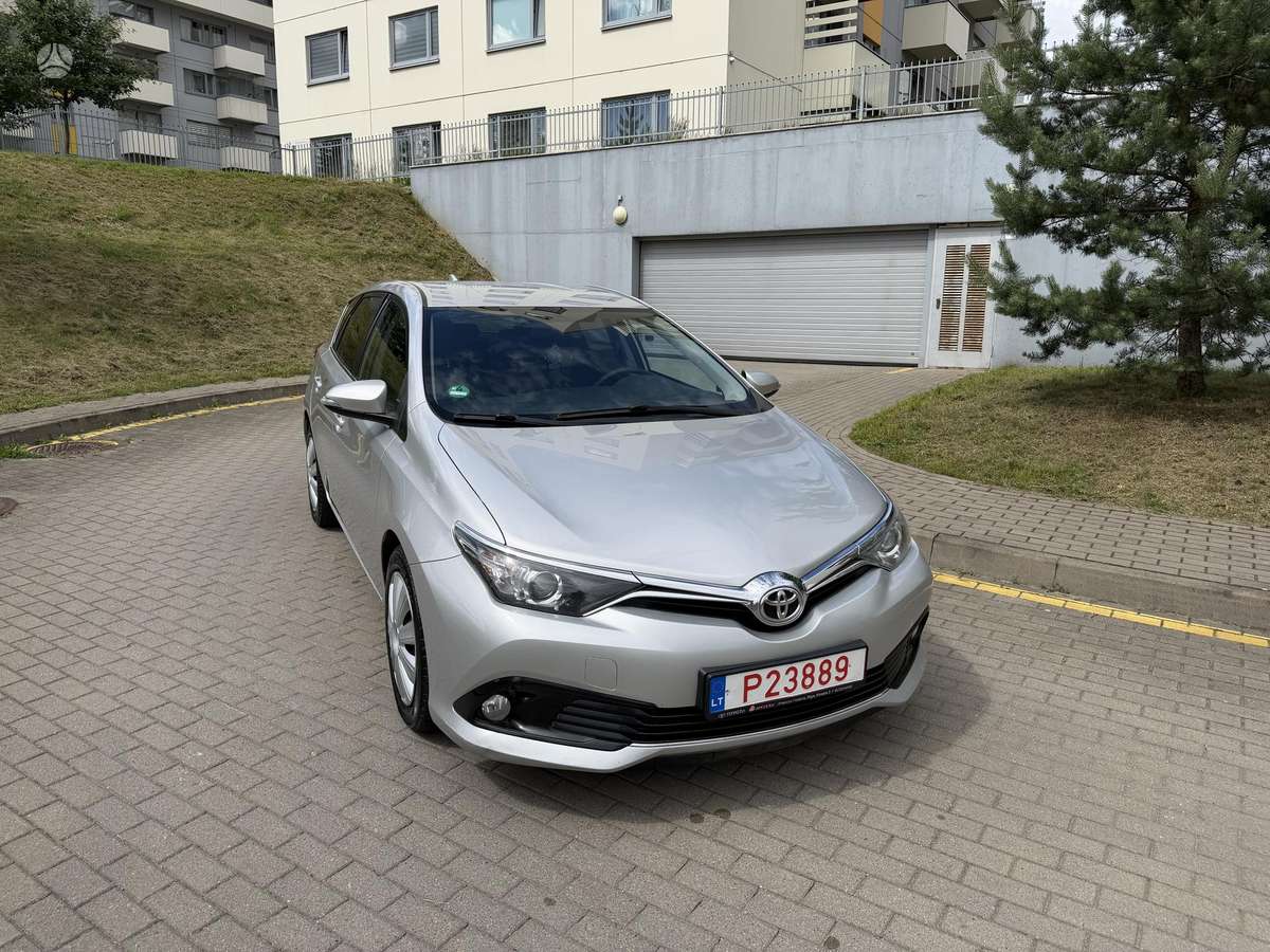 Toyota Auris, 1.6 l., hatchback
