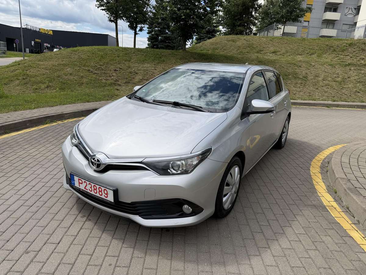 Toyota Auris, 1.6 l., hatchback