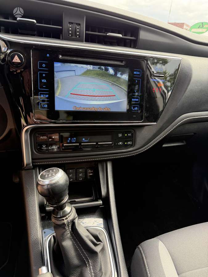 Toyota Auris, 1.6 l., hatchback