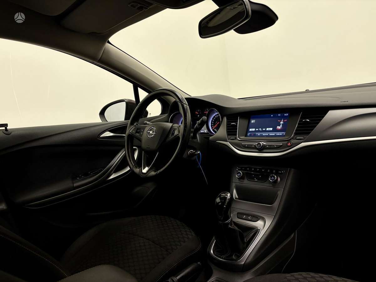 Opel Astra, 1.6 l., Хэтчбек