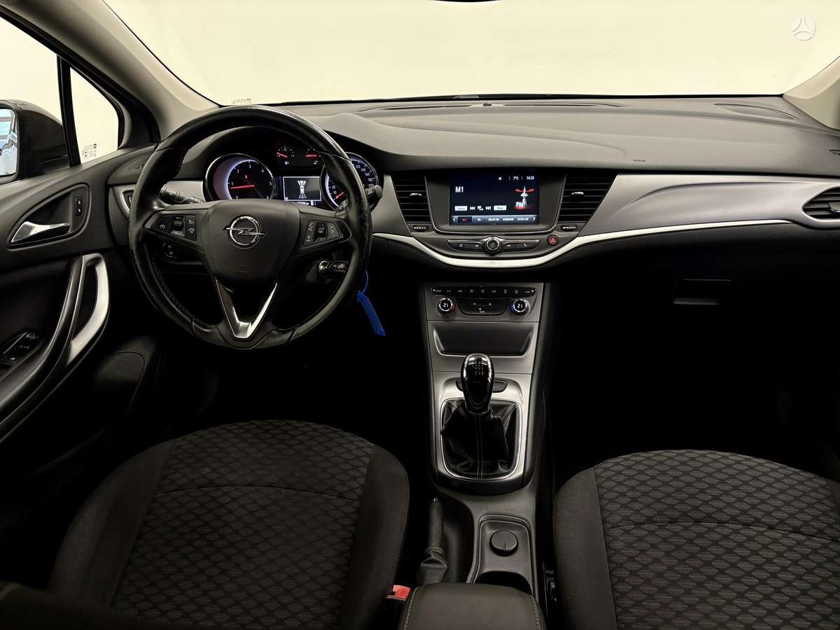 Opel Astra, 1.6 l., Хэтчбек