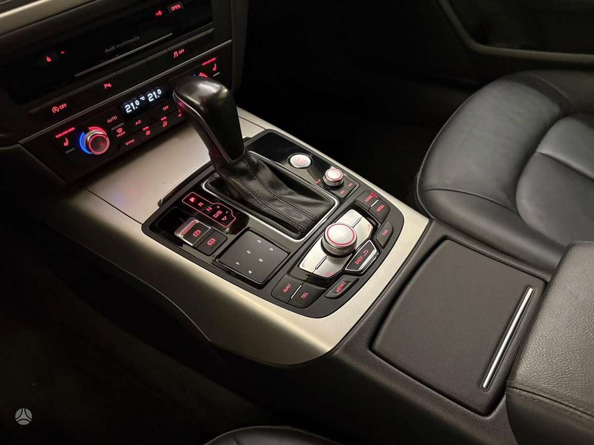 Audi A6, 3.0 l., universalas