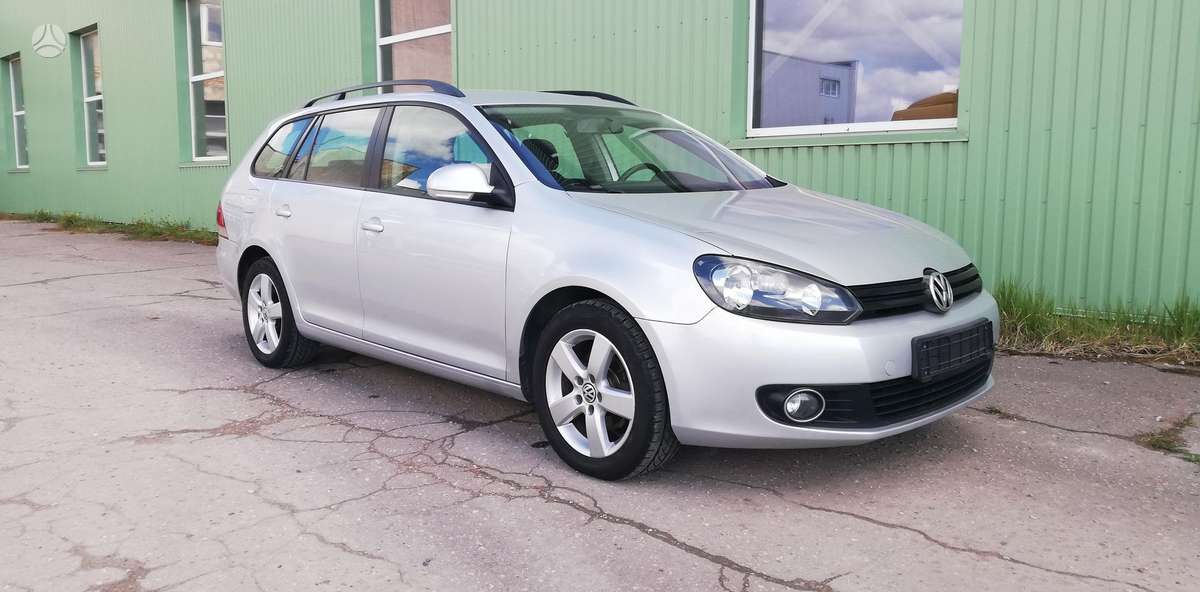 Volkswagen Golf - 4