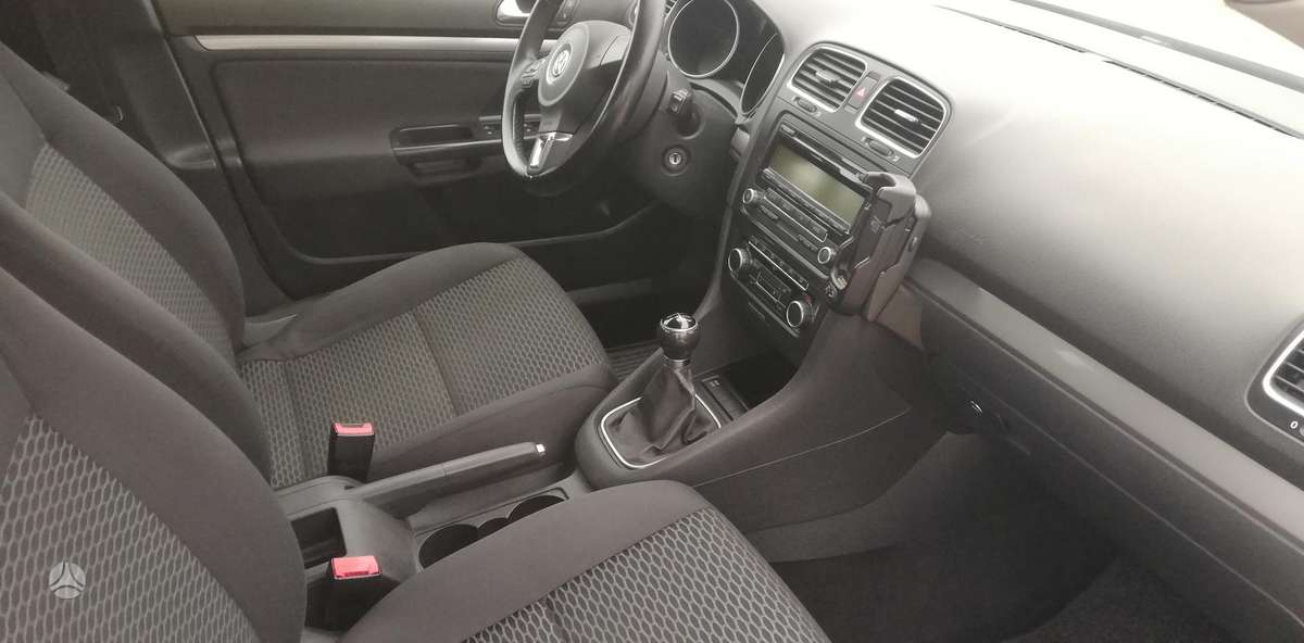 Volkswagen Golf - 9