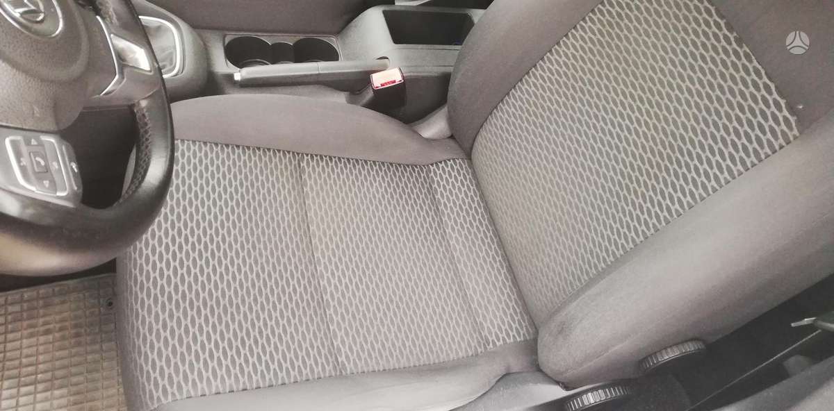 Volkswagen Golf - 11