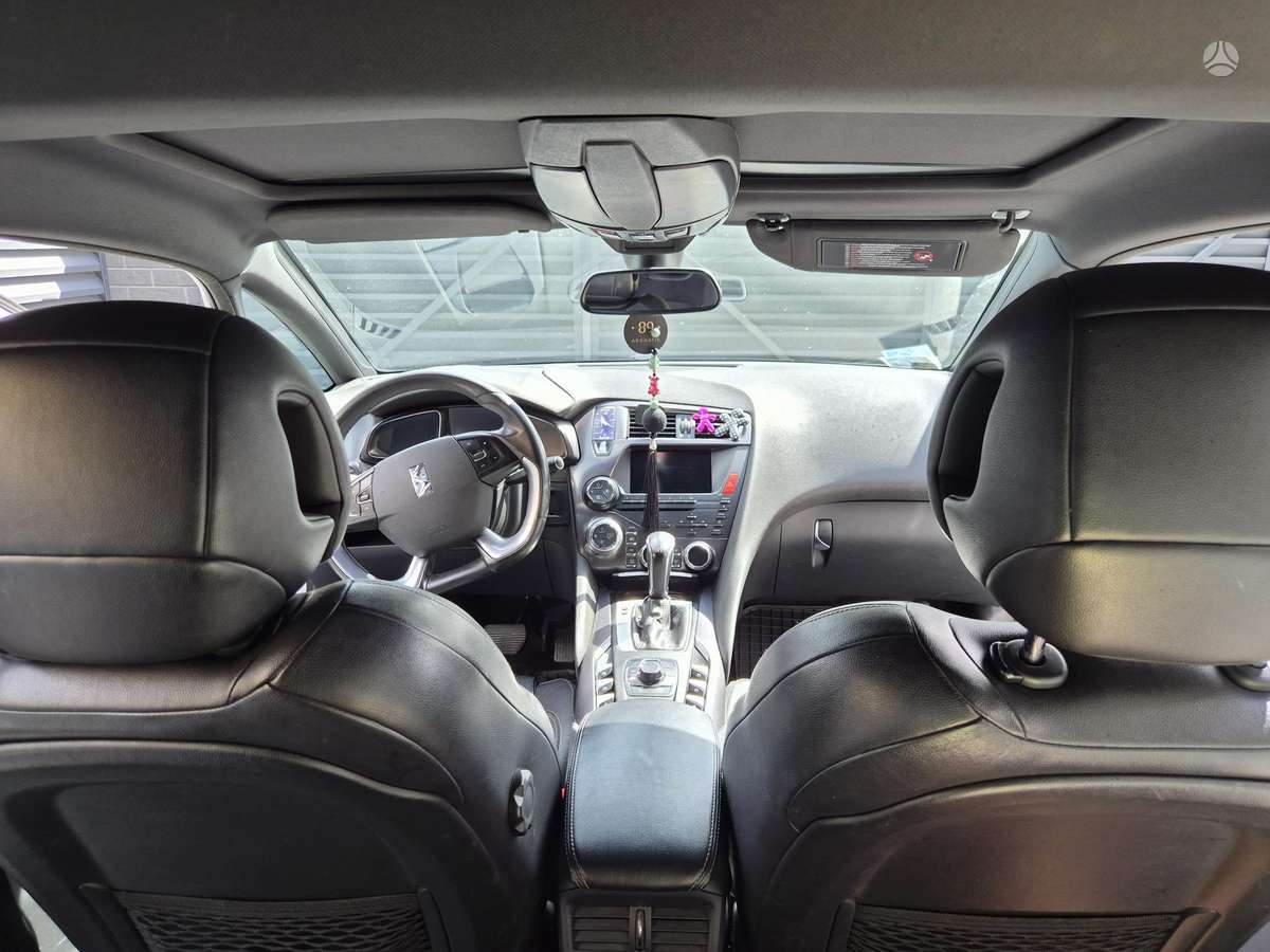 Citroen DS5, 2.0 l., Хэтчбек