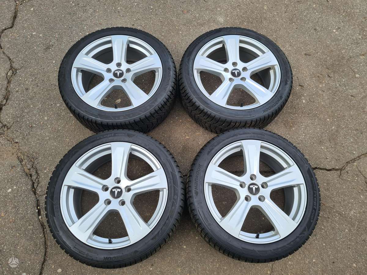 TESLA Model3 HANKOOK 2022, light alloy, R18
