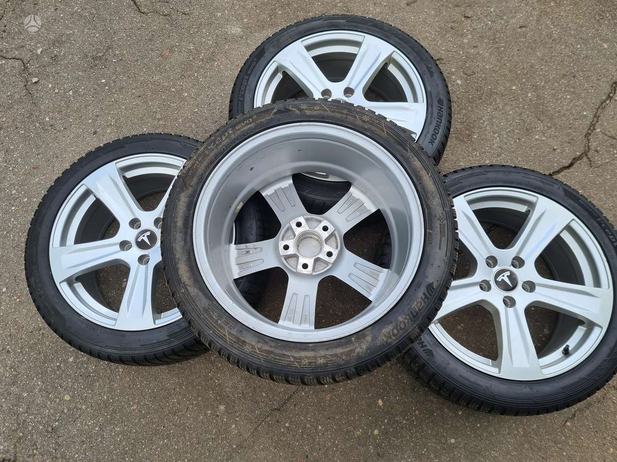 TESLA Model3 HANKOOK 2022, light alloy, R18
