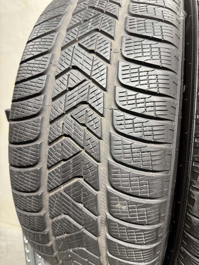 Pirelli Scorpion winter//MO, зимние 235/60 R18
