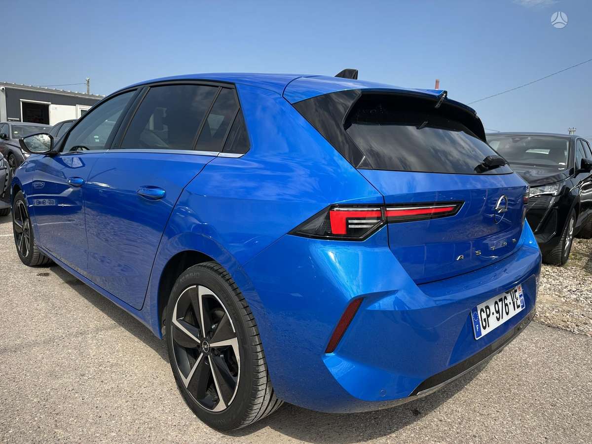 Opel Astra, 1.2 l., Хэтчбек