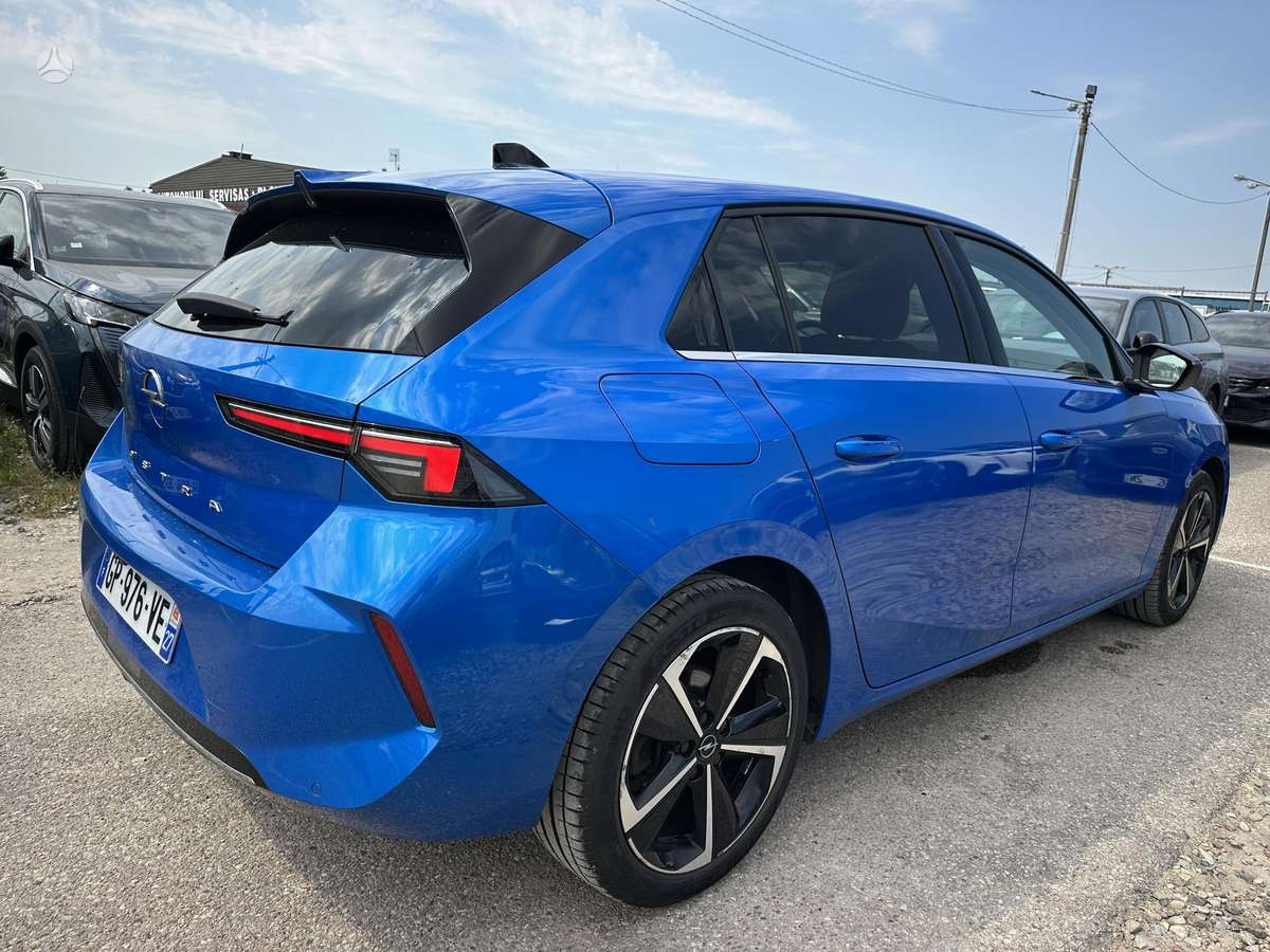 Opel Astra, 1.2 l., hatchback
