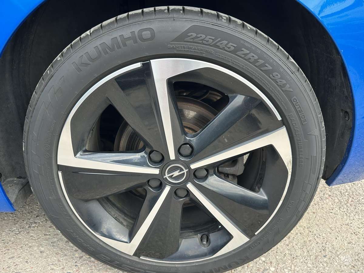 Opel Astra, 1.2 l., Хэтчбек
