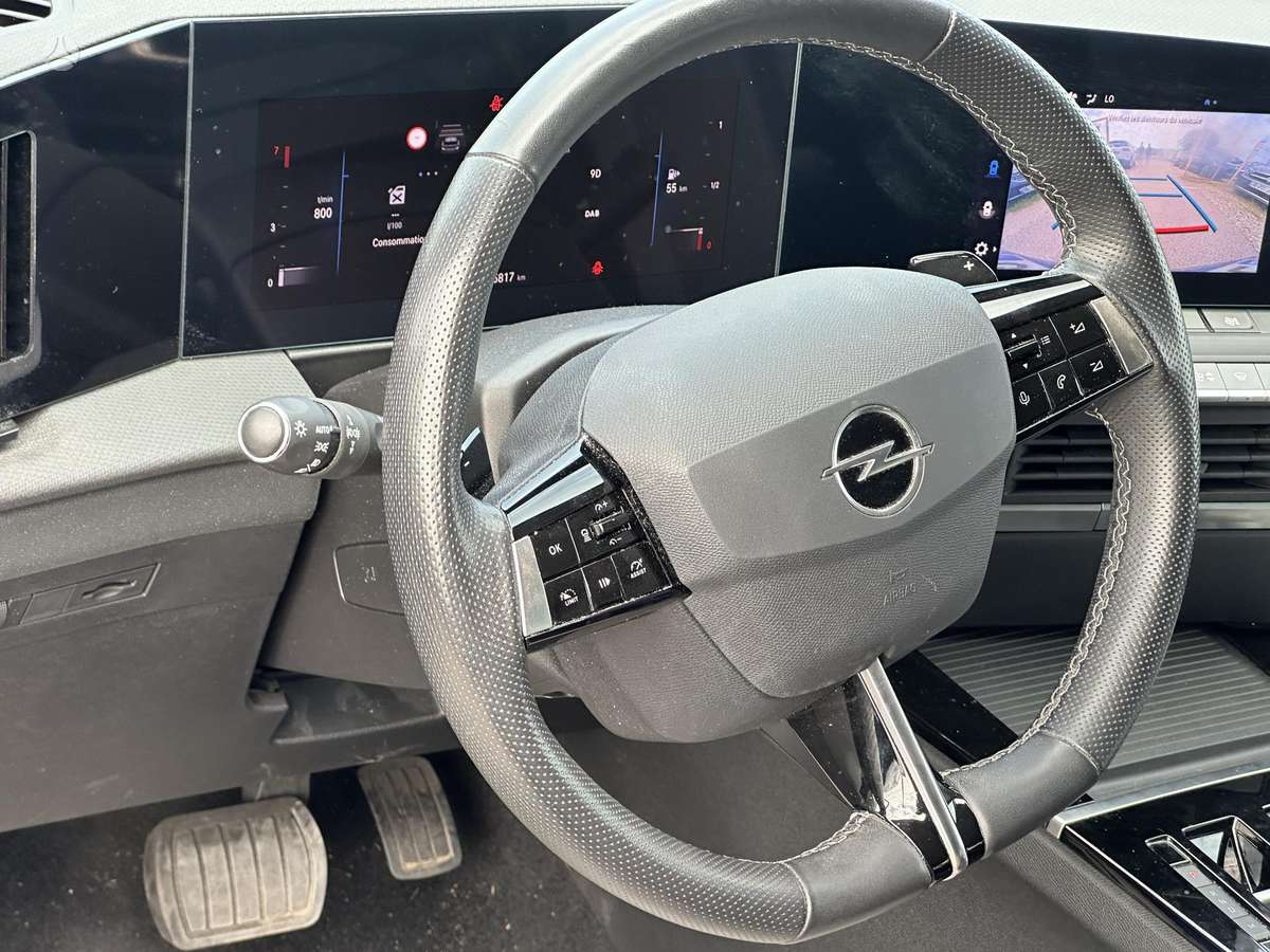 Opel Astra, 1.2 l., Хэтчбек