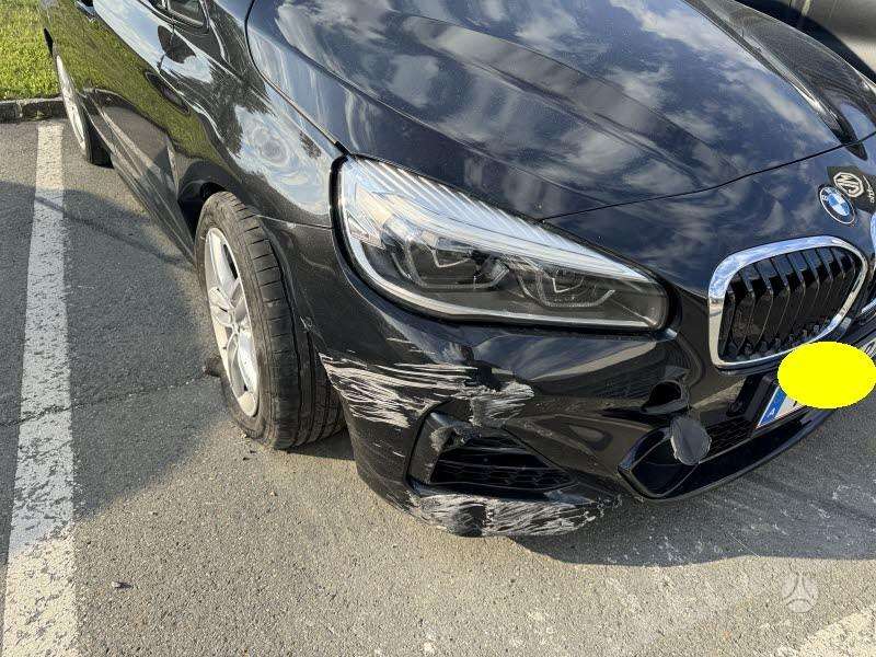 BMW 218, 2.0 l., hatchback