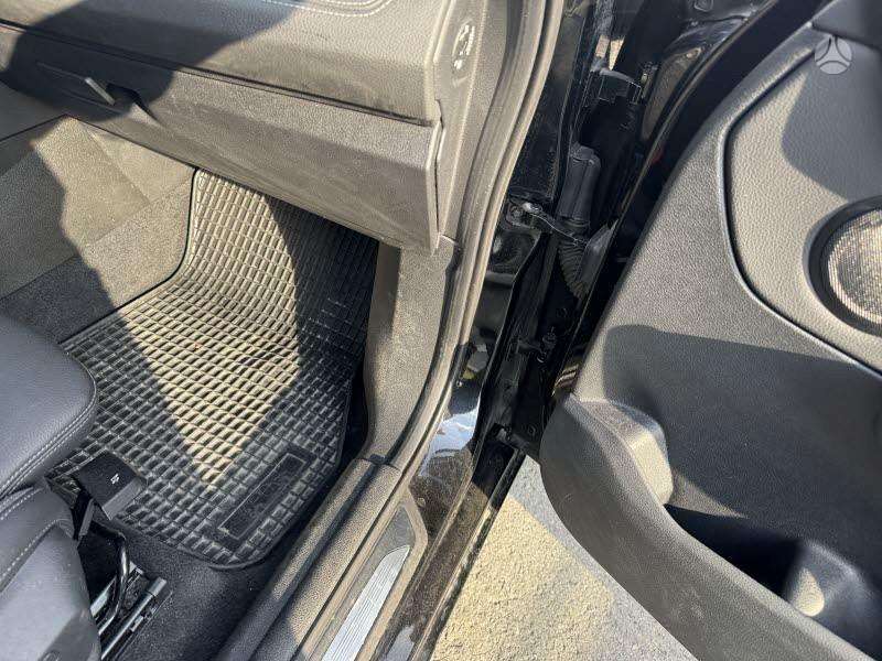 BMW 218, 2.0 l., hatchback