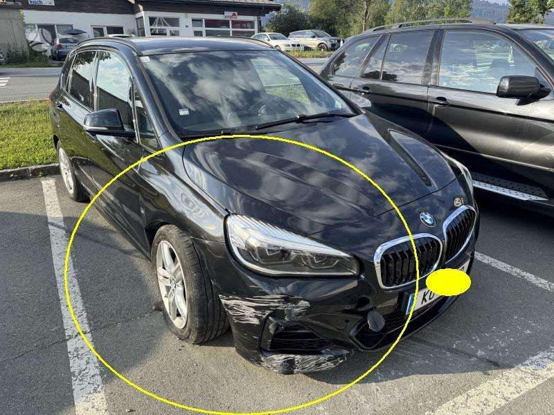 BMW 218, 2.0 l., hatchback