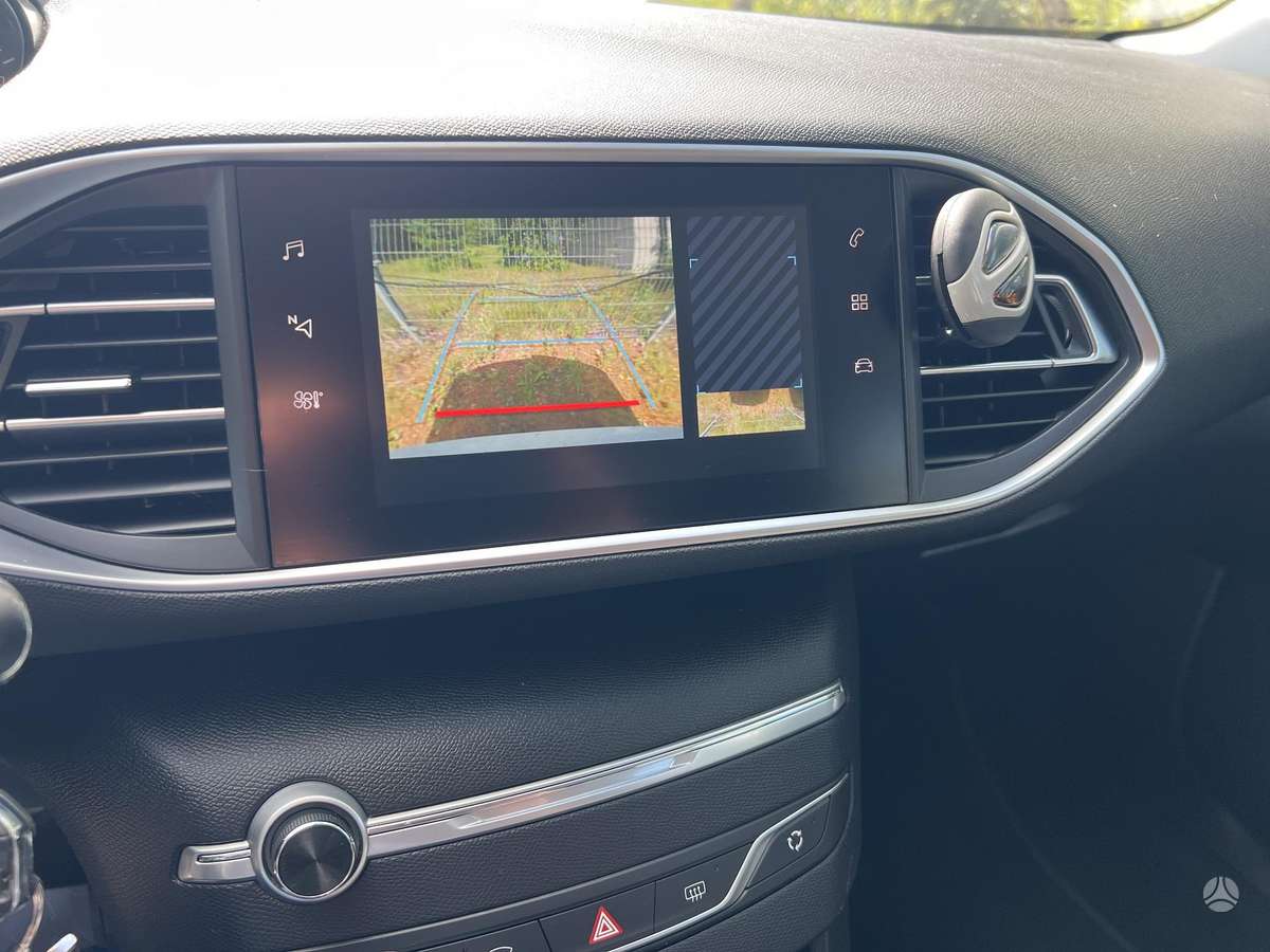 Peugeot 308 - 4