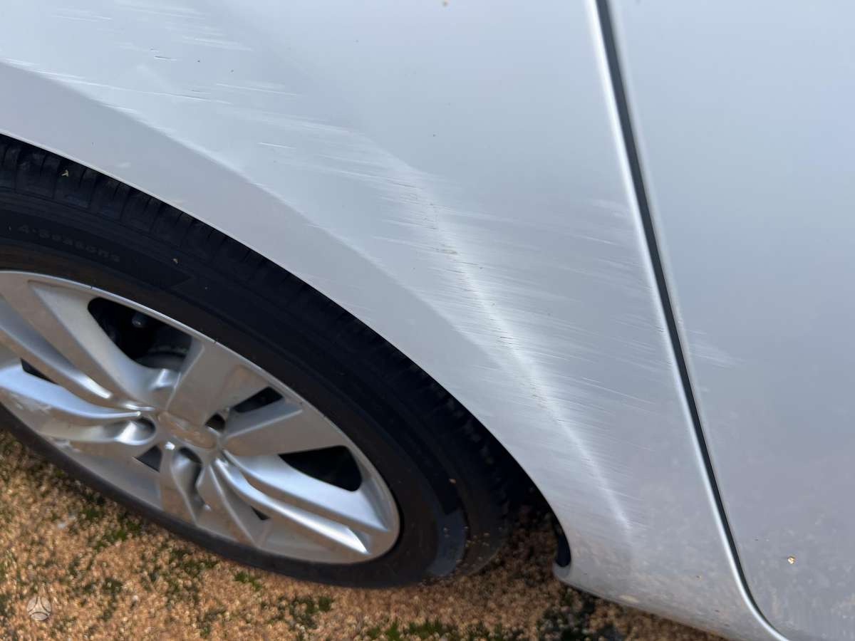 Peugeot 308 - 8