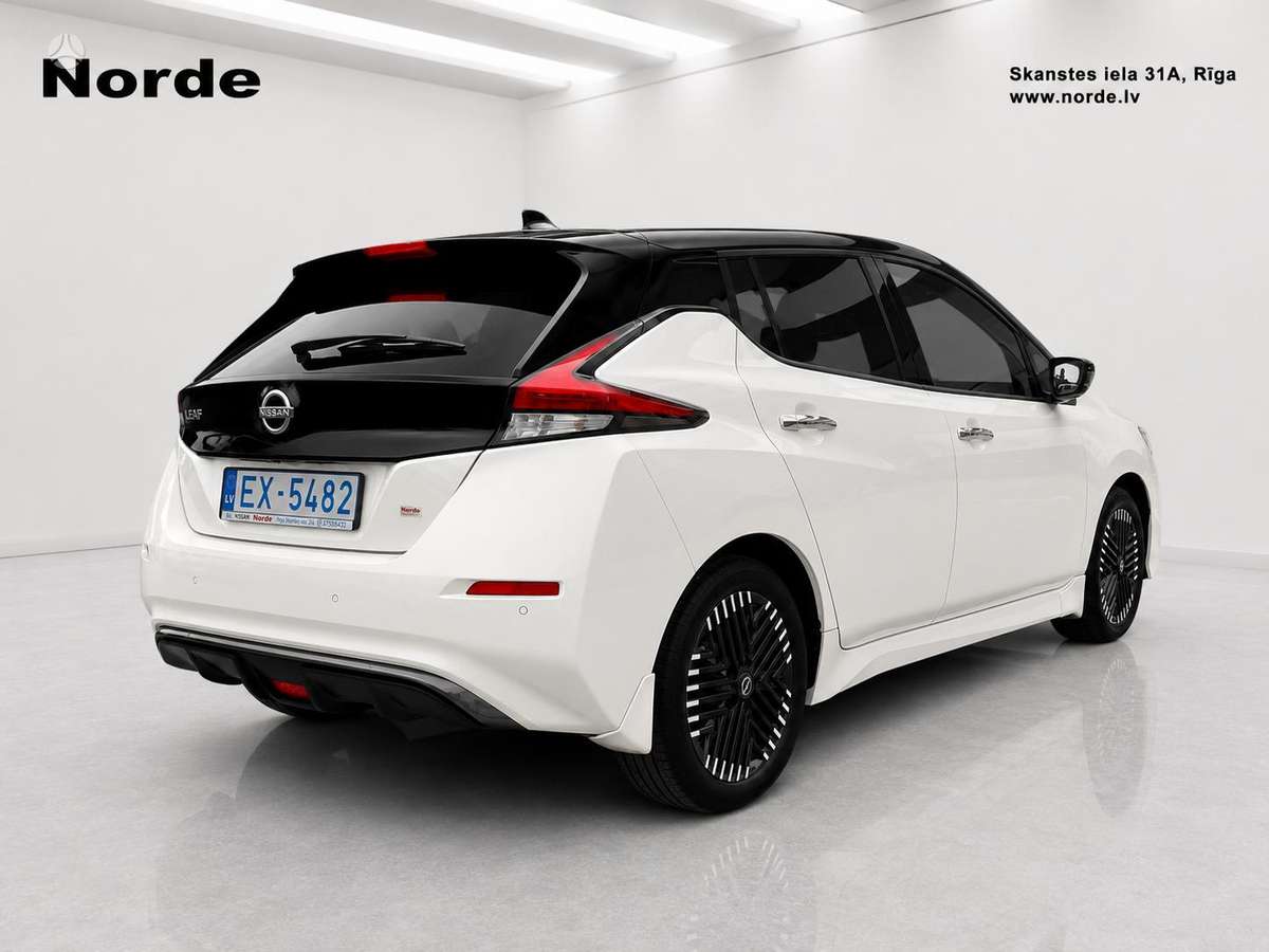Nissan Leaf, 40 kWh, hatchback
