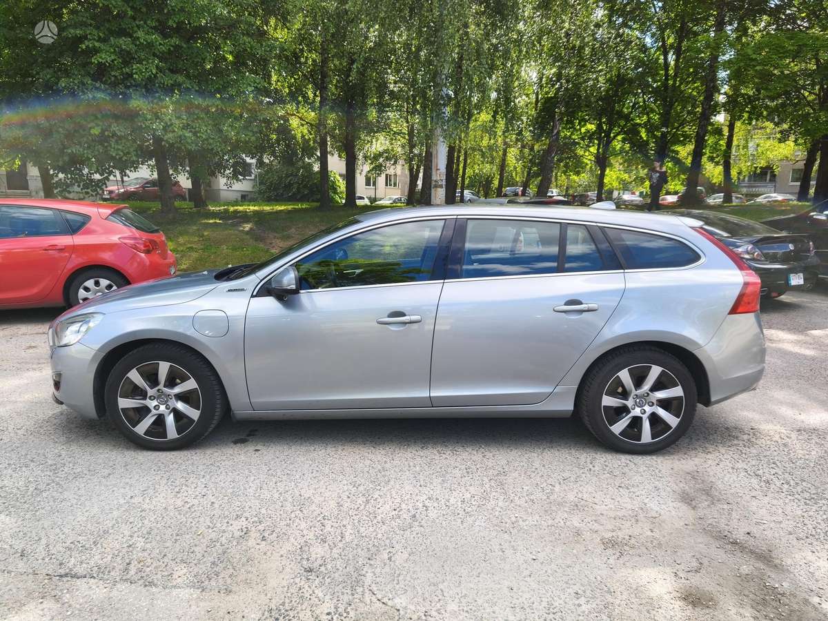 Volvo V60, 2.4 l., Универсал