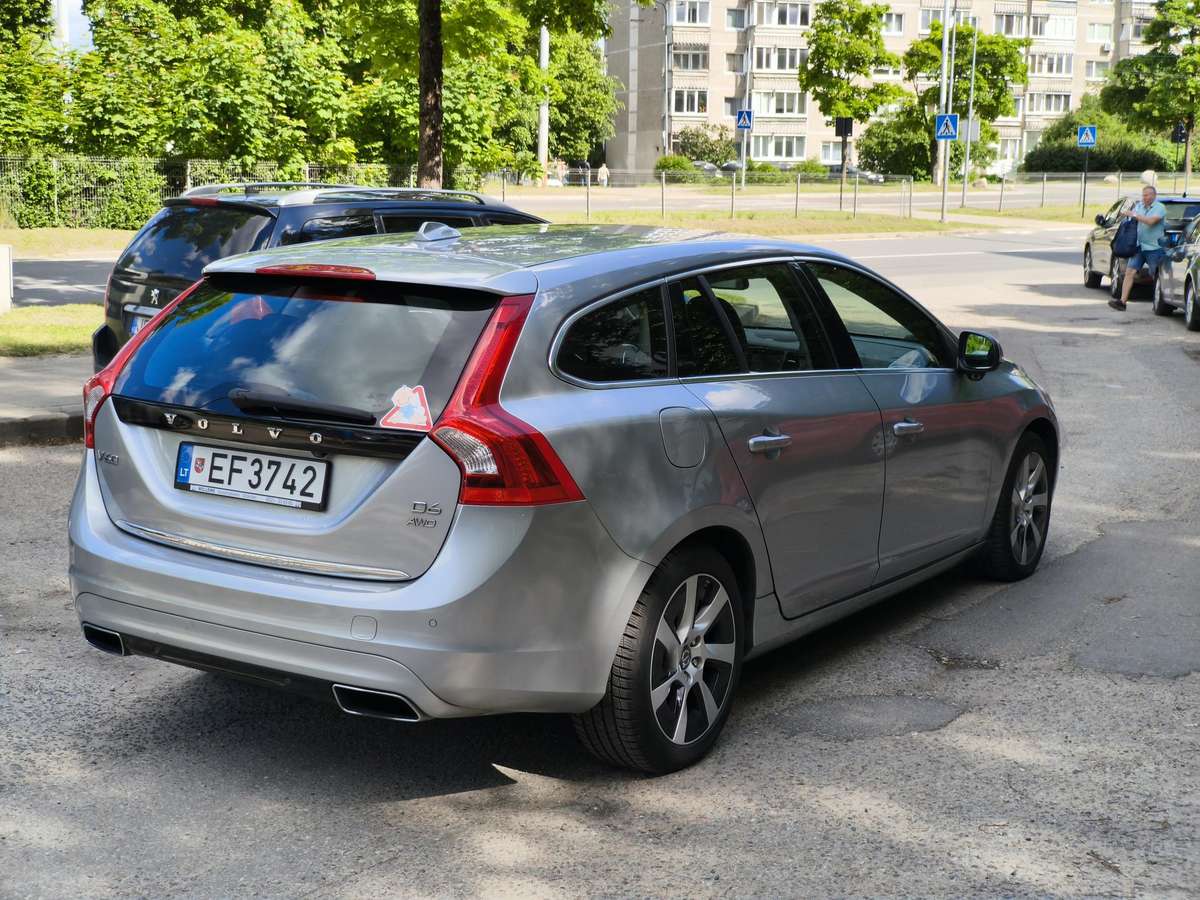 Volvo V60, 2.4 l., Универсал
