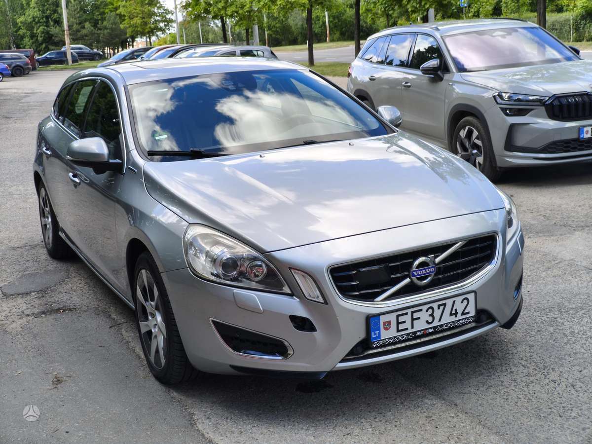 Volvo V60, 2.4 l., Универсал