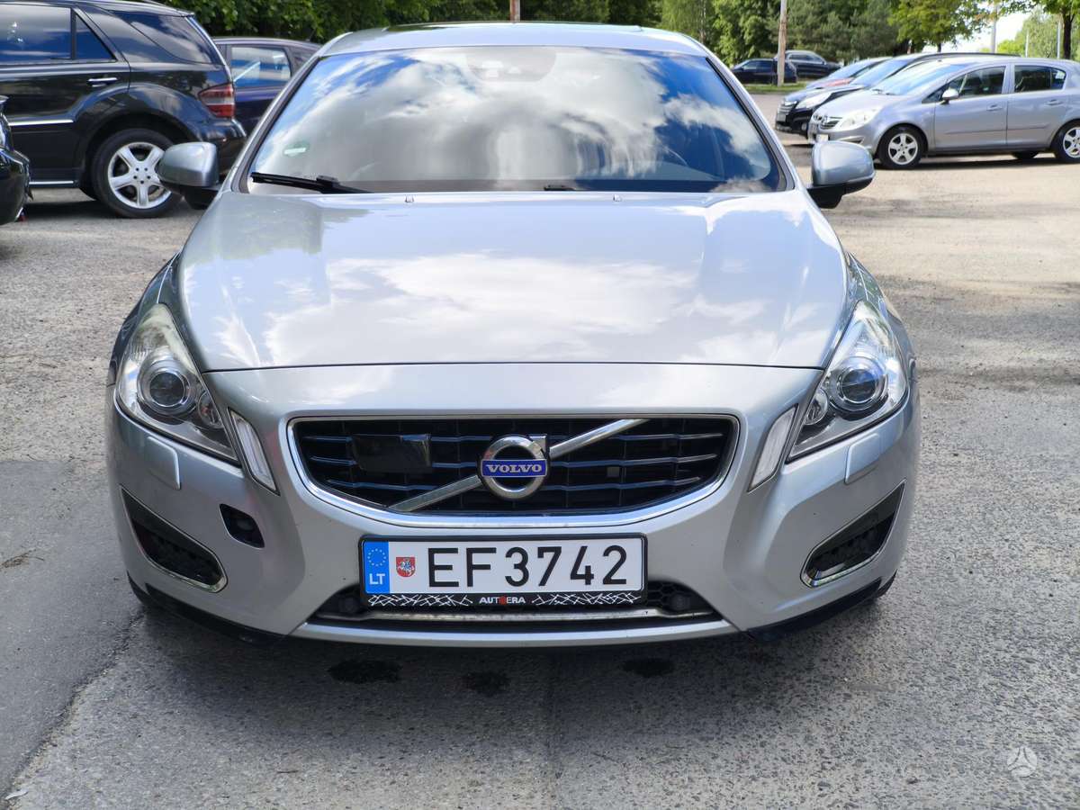 Volvo V60, 2.4 l., Универсал