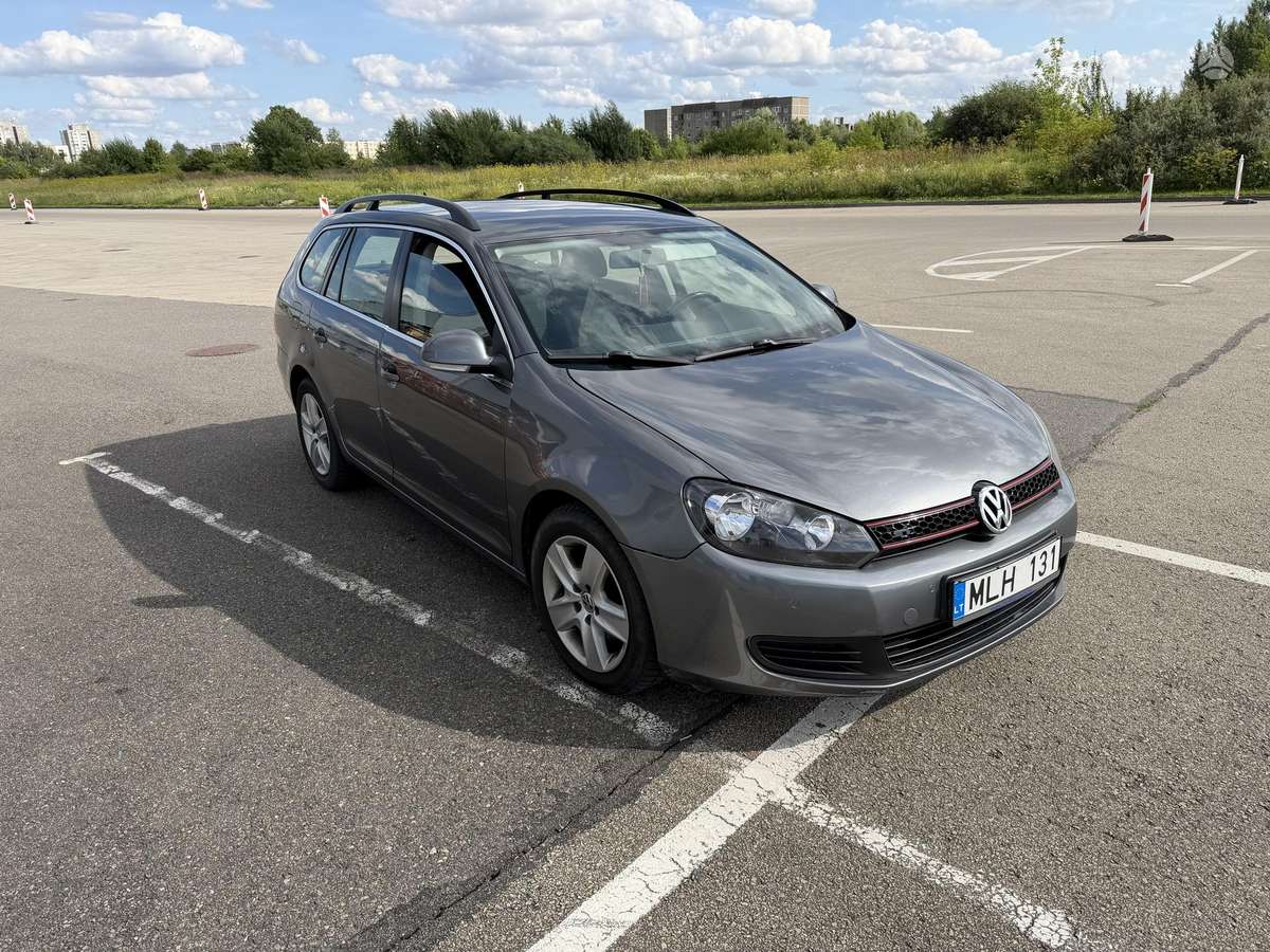 Volkswagen Golf - 4