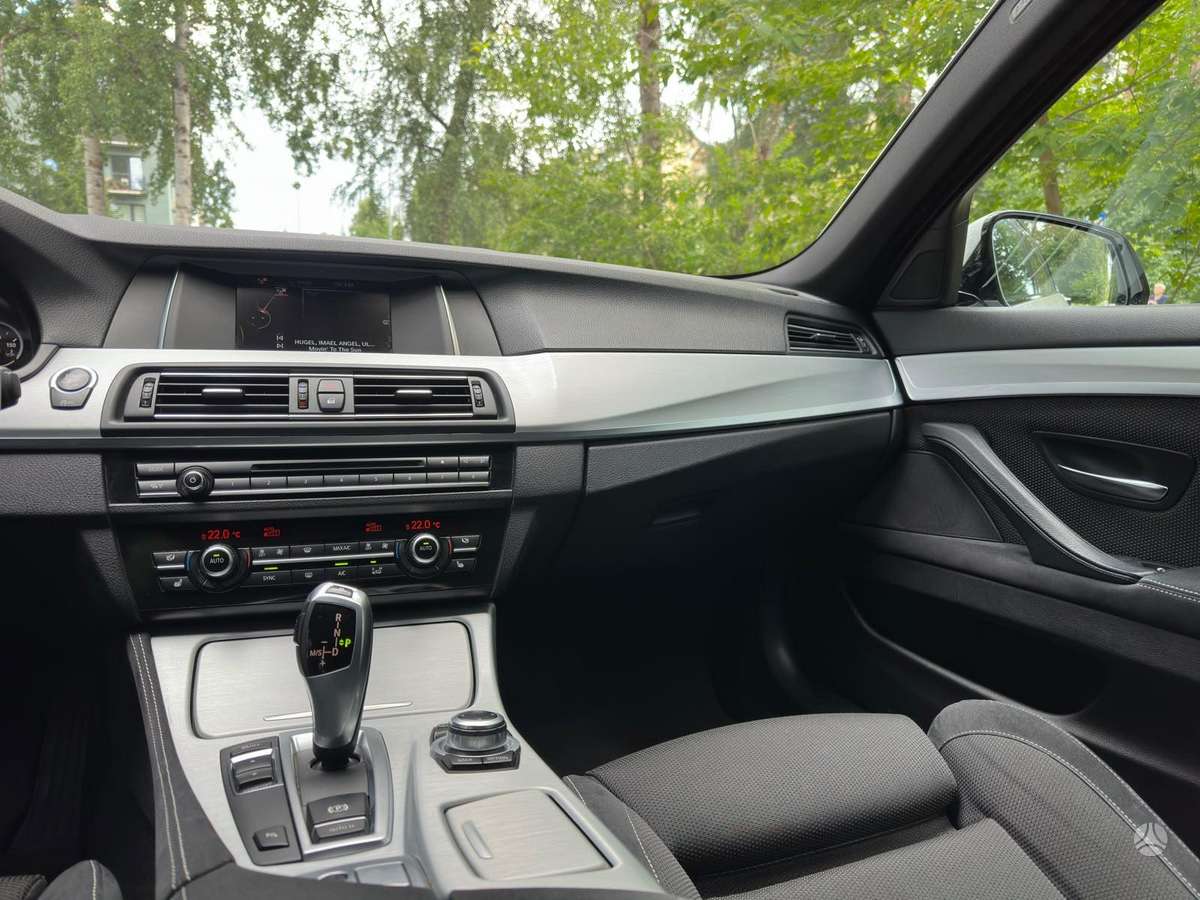 BMW 520, 2.0 l., wagon